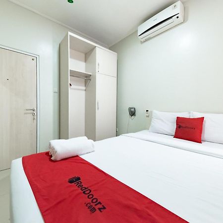 Hotel Reddoorz Near Pasar Baru Bandung Zewnętrze zdjęcie